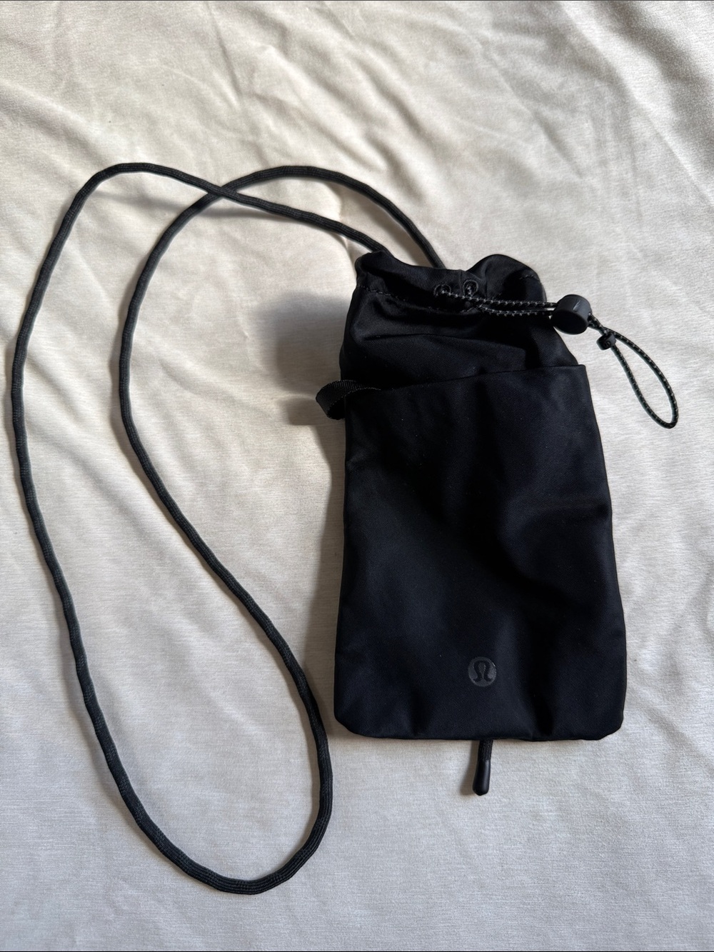 lululemon athletica Black Drawstring Crossbody Pouch